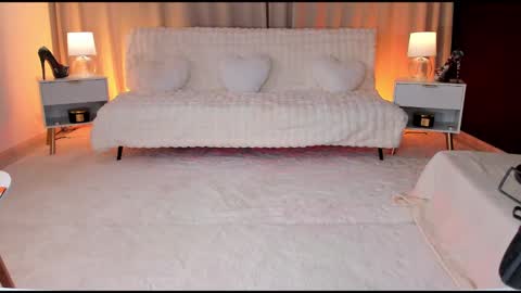 Snapshot of queen_of_deepthroat chatting on 12/08/24, 04:57 queen_of_deepthroat online show from 12/08/24, 04:57