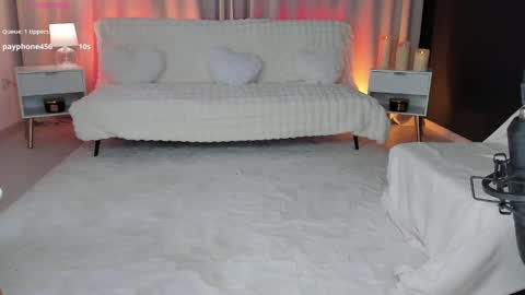 Snapshot of queen_of_deepthroat chatting on 02/01/25, 05:28 queen_of_deepthroat online show from 02/01/25, 05:28