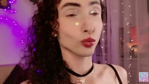 Snapshot of queen_of_tease chatting on 06/02/26, 04:47 queen_of_tease online show from 06/02/26, 04:47