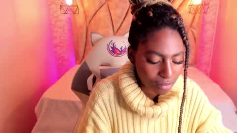 Snapshot of queen_perla_ chatting on 01/31/25, 04:17 online show from 01/31/25, 04:17