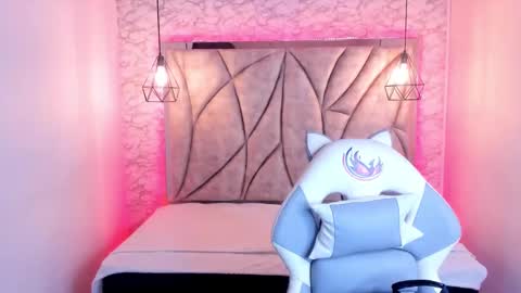 Snapshot of queen_perla_ chatting on 03/12/25, 11:53 online show from 03/12/25, 11:53