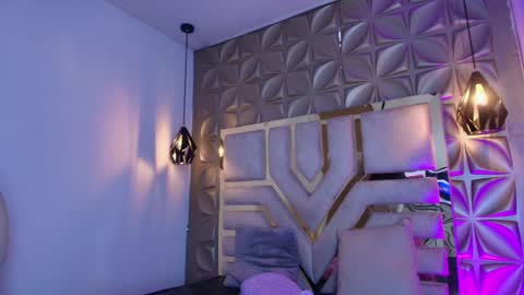   online show from 04/22/26, 12:07