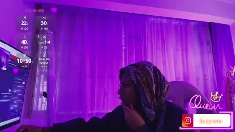 Snapshot of queen_perla_ chatting on 05/21/26, 12:01 online show from 05/21/26, 12:01