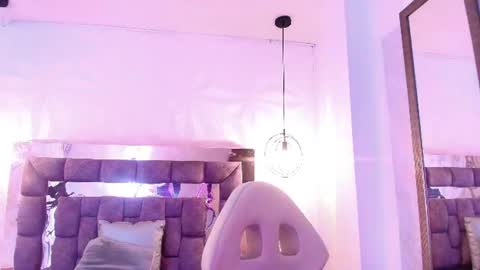   online show from 07/01/26, 12:07
