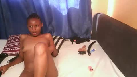 queen_sashavixen online show from 11/15/25, 05:49