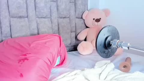 queen_yully online show from 02/19/26, 11:50