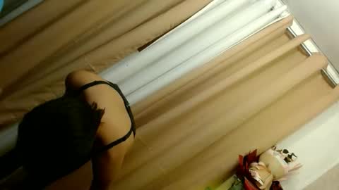 CALL ME YOUR QUEEN AIVY1 online show from 05/28/26, 09:12