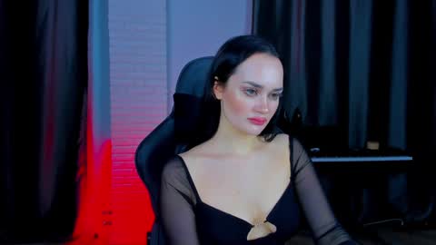 Snapshot of queenaliss chatting on 02/04/25, 10:54 Your world and the universe Aliss online show from 02/04/25, 10:54