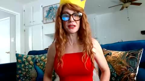 Snapshot of queenamber22 chatting on 06/29/26, 11:27 Queen Amber online show from 06/29/26, 11:27