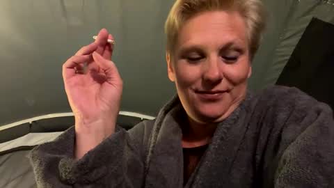 Angel online show from 03/26/26, 08:36