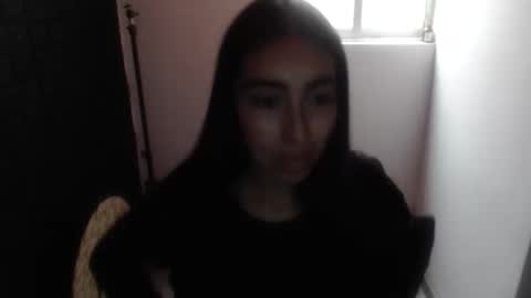 queenbyte_18 online show from 11/17/25, 08:25