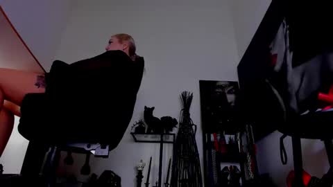 Misscatsnow online show from 02/28/26, 08:48