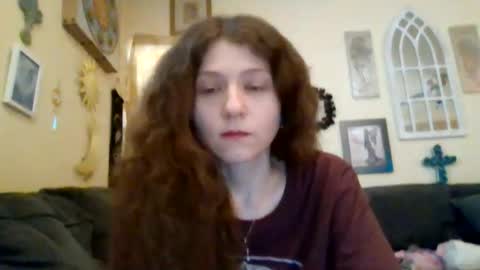 queencrimsonlvx online show from 06/13/26, 12:19