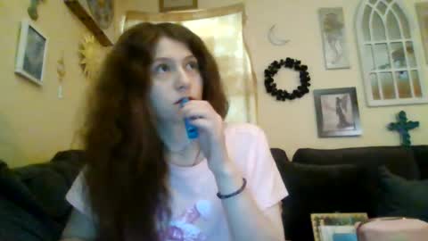 queencrimsonlvx online show from 07/03/26, 03:24