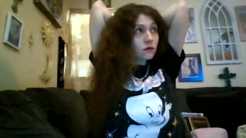 queencrimsonlvx online show from 07/12/26, 06:48