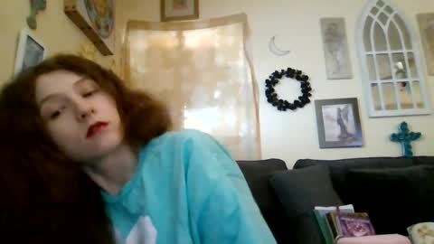 queencrimsonlvx online show from 07/15/26, 01:22