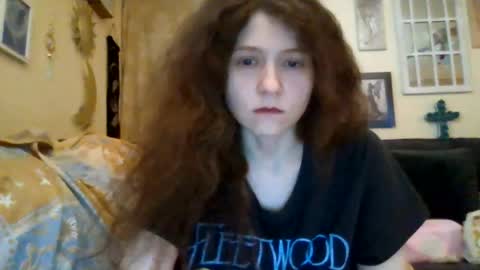 queencrimsonlvx online show from 08/01/26, 05:12