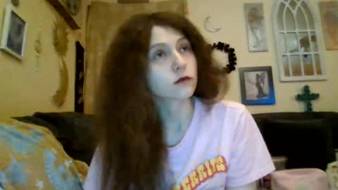 queencrimsonlvx online show from 08/03/26, 02:43