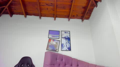 Queen online show from 10/26/25, 02:56