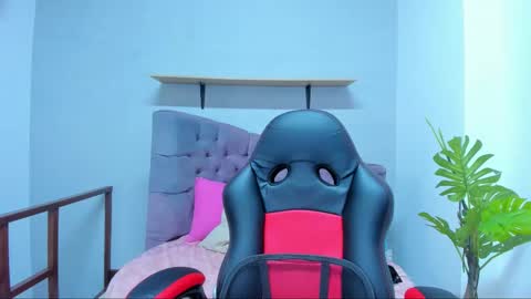 Queen online show from 03/02/26, 06:48