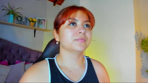 Snapshot of queengrett chatting on 04/26/26, 03:42 Queen online show from 04/26/26, 03:42