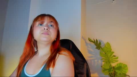 Snapshot of queengrett chatting on 05/13/26, 07:33 Queen online show from 05/13/26, 07:33