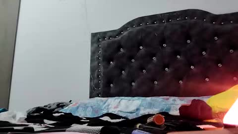 QUEENJEENN online show from 12/02/25, 07:14