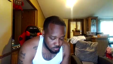 Snapshot of queenking55 chatting on 07/05/26, 11:56 Queen N King Fun Night online show from 07/05/26, 11:56