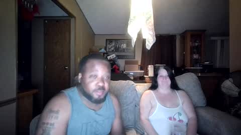 Snapshot of queenking55 chatting on 07/11/26, 07:00 Queen N King Fun Night online show from 07/11/26, 07:00