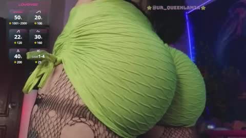 Snapshot of queenlamia chatting on 02/17/25, 12:43 Taurus online show from 02/17/25, 12:43