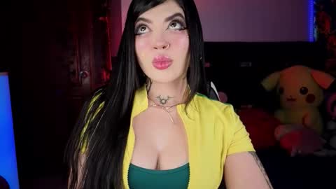 Snapshot of queenlamia chatting on 01/07/26, 06:49 Taurus online show from 01/07/26, 06:49