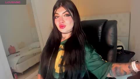 Snapshot of queenlamia chatting on 03/03/26, 11:49 Taurus online show from 03/03/26, 11:49