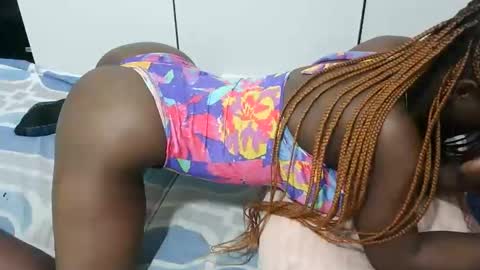 Latasha online show from 11/16/25, 06:19