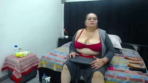 VickyBoobss online show from 12/03/25, 12:47