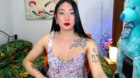 Snapshot of queenmistressts chatting on 02/02/25, 10:24 QUEEN online show from 02/02/25, 10:24