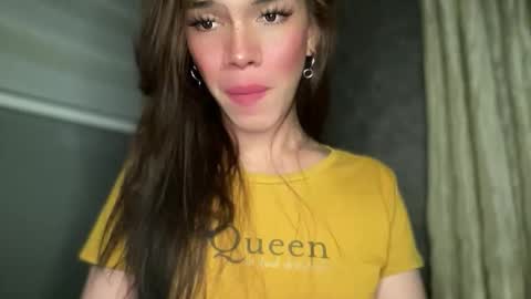 QUEEN online show from 11/10/25, 07:46