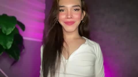 QUEEN online show from 12/17/25, 10:27