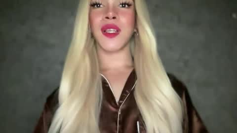 QUEEN online show from 02/12/26, 12:49