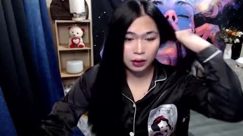 Mikka online show from 11/13/25, 07:13