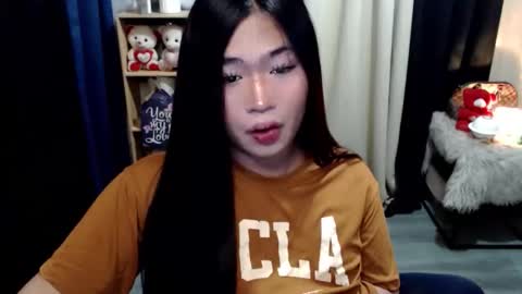 Mikka online show from 11/25/25, 06:52