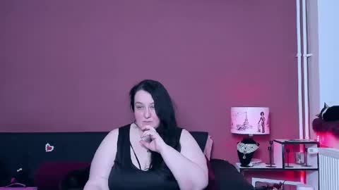 Snapshot of queenofhaze chatting on 11/01/25, 02:19 you may simply address Me with Your Grace online show from 11/01/25, 02:19