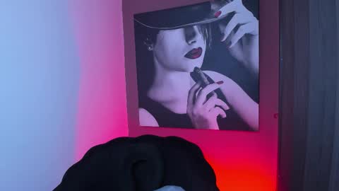 Snapshot of queenofhaze chatting on 11/19/25, 08:53 you may simply address Me with Your Grace online show from 11/19/25, 08:53