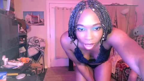 QueenOfHearts online show from 01/29/25, 07:04