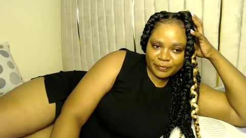 Snapshot of queenofsouls chatting on 03/12/25, 07:02 . online show from 03/12/25, 07:02