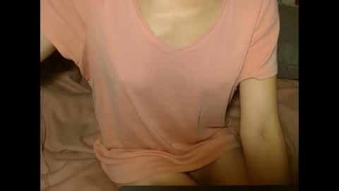 queenoftenderness online show from 12/17/25, 06:58