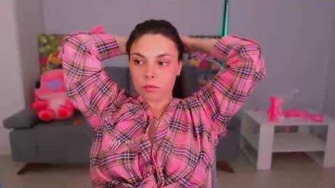 Snapshot of queenofthesense chatting on 09/11/25, 09:42 Patricia online show from 09/11/25, 09:42