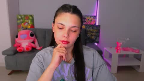 Snapshot of queenofthesense chatting on 09/12/25, 05:02 Patricia online show from 09/12/25, 05:02