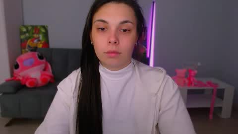 Snapshot of queenofthesense chatting on 10/19/25, 10:49 Patricia online show from 10/19/25, 10:49