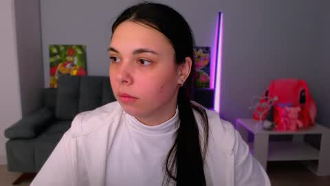 Snapshot of queenofthesense chatting on 11/14/25, 10:03 Patricia online show from 11/14/25, 10:03