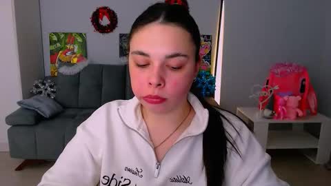 Snapshot of queenofthesense chatting on 01/07/26, 11:56 Patricia online show from 01/07/26, 11:56